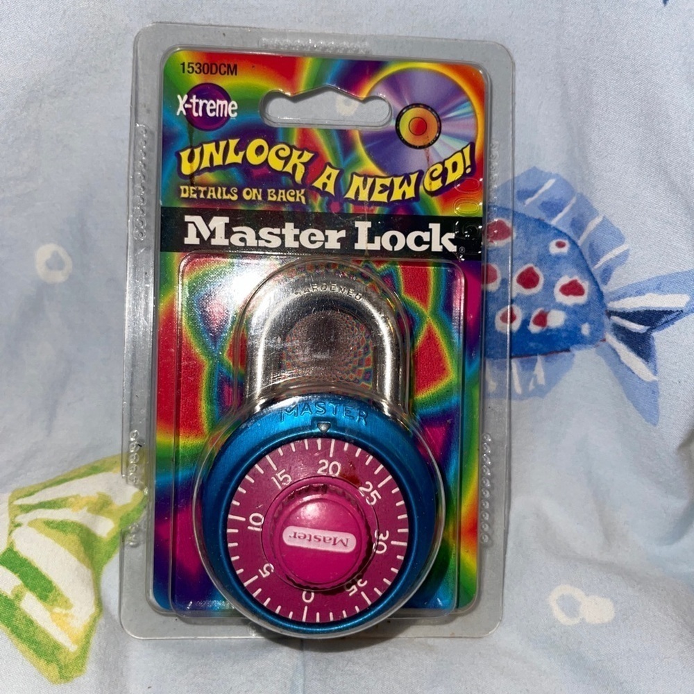 Vintage 1998 Master Lock® Blue Magenta Combination Lock 1530DCM